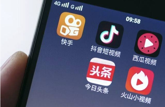 为什么抖音和快手会让人上瘾？无论是没有自制力的懵懂未成年人，还是忙忙碌碌的成年人，都容易中毒抖音、快手，连续耍手机几个小时。网站设计，难道不应该从中去学习什么吗？